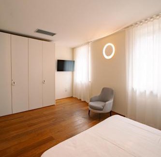 Urbino Apartment | Urbino Apartment - Urban Retreat