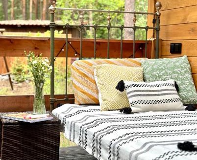 Serock House | Urocza chatka w lesie nad wodą