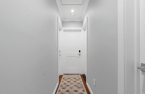 Queens House | US Open Private, Comfy Suite w Parking-Bayside, Queens