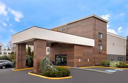 Paine Field-Lake Stickney Hotel | La Quinta Inn by Wyndham Everett