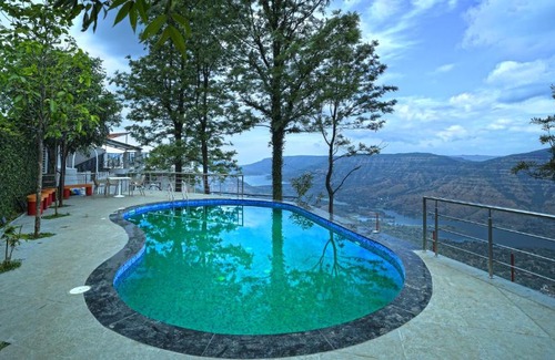 Wai Resort | Useeka Resort