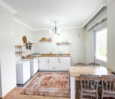 Caykara House | Uzungöl’e Yakın Doğadaki Eviniz