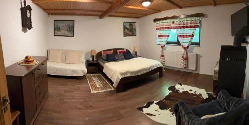 Fulophaza House | Vándor Tanya