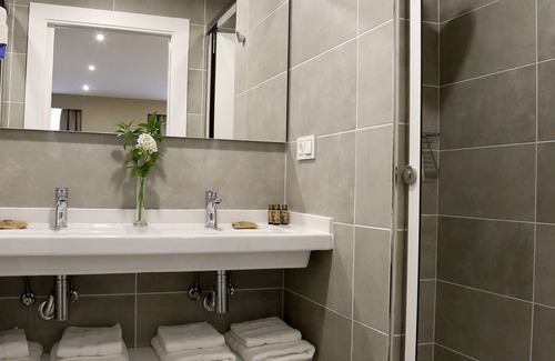 Caldas de Reis House | Vía XIX