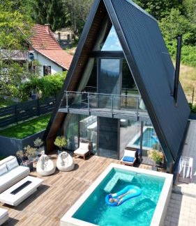 Central Serbia Ski Chalet | V house Goc