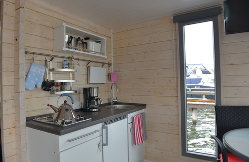 Toplitz Boat Rental | Vacation on the Havel houseboat "NautikHus"