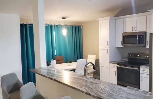 Doral Woods House | Vacation 3-bed/2bath house with renovated pool!