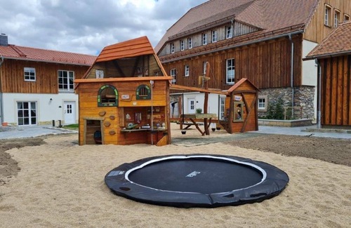 Eibau Apartment | Vacation apartment Landeskrone - Lerchenberghof Eibau