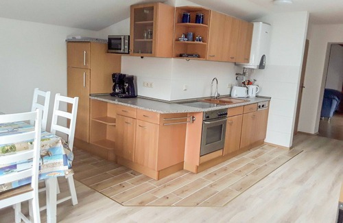 Marlow Apartment | Vacation apartment 1 - Holiday apartments by the stream