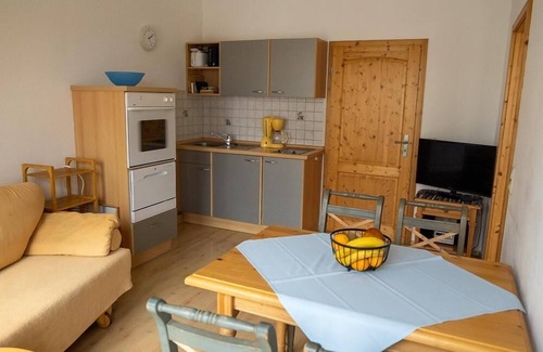 Berg Apartment | Vacation apartment (35sqm) on the 1st floor with a view of the orchard