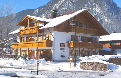 Steinach Apartment | Vacation apartment 4 - Pension Vendel