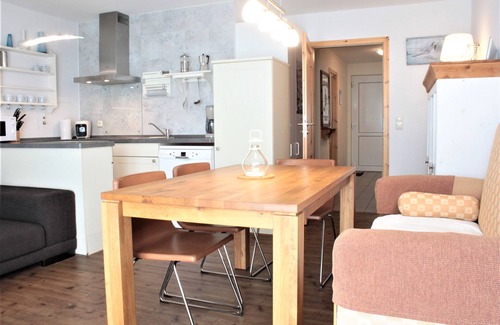 Oertzenhof Apartment | Vacation apartment "Blume" on Poel
