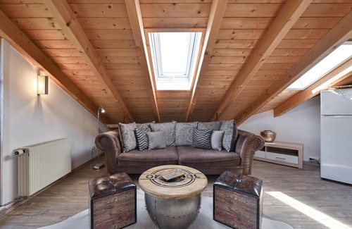 Fuessen Apartment | Vacation apartment "Chalet in Landhaus Schlossblick"