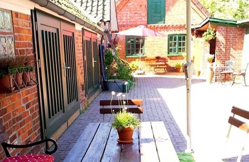 Huttfleth Apartment | Vacation apartment /Apartment - FeWo 1 - Holiday apartment Kehrwieder