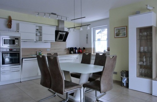 Seeheilbad Graal-Muritz Apartment | Vacation apartment LP7 "Seestern" - 3-room apartment (approx. 92 m²) for 5 persons - on the 2nd floor in