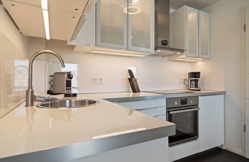 Muritz Apartment | Vacation apartment with water view on the 1st floor of the Hafenresidenz Waren