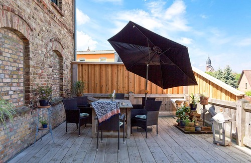Muritz Apartment | Vacation apartment Blauregen in the historic Speicher No.1 - For families and groups