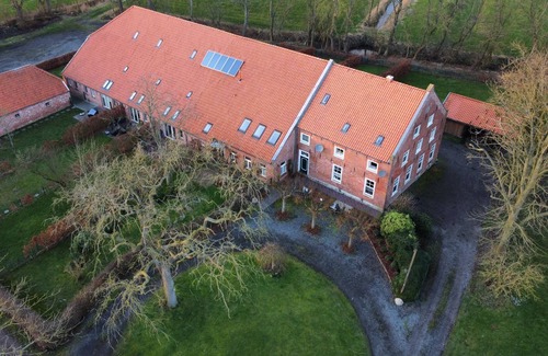 Dornum Apartment | Vacation apartment Nordnest on historic Gulfhof