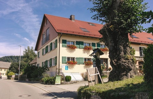 Salem Apartment | Vacation apartment Rotkelchen, 48 sqm, 2 bedrooms, French balcony, max. 4 persons