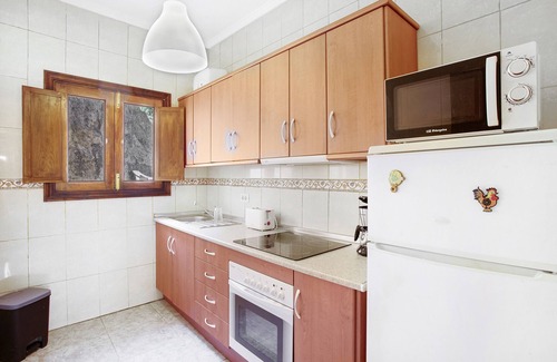 Galdar House | Vacation Apartment 'Villa Palomino' with Mountain View, Private Terrace and Wi-Fi