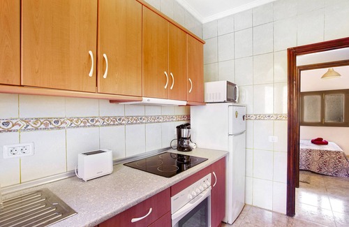 Galdar House | Vacation Apartment 'Villa Palomino' with Mountain View, Private Terrace and Wi-Fi