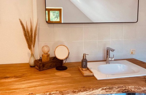 Hofgeismar Apartment | Vacation apartment with fireplace oak 125sqm, 4 bedrooms, max. for 10 persons