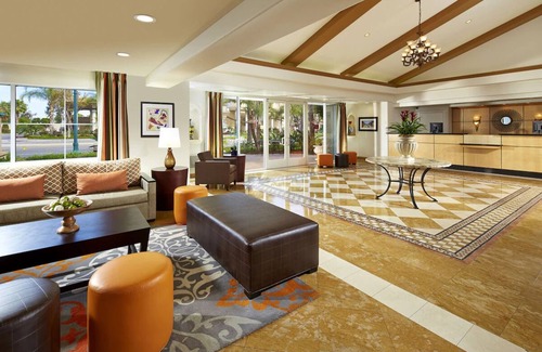 Anaheim Resort Hotel | Vacation At its Finest! Steps from Disney, with Pool & Free Parking | 2 Units
