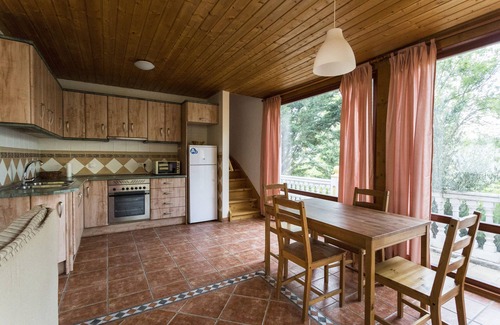 Moclin House | Vacation COTTAGE in plain Nature
