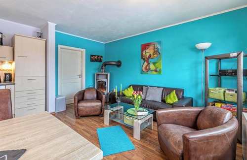 Friedrichskoog-Spitze House | Vacation Home “Ongi” near the Dyke with Wi-Fi, Terrace & Garden