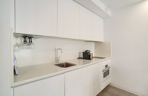 Los Llanos Apartment | Vacation Home 'Flying La Palma- Red' with Mountain View, Terrace & Wi-Fi