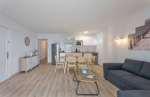 Tabaiba Apartment | Vacation 'La Bahia' with breathtaking mountain and sea views from the terrace