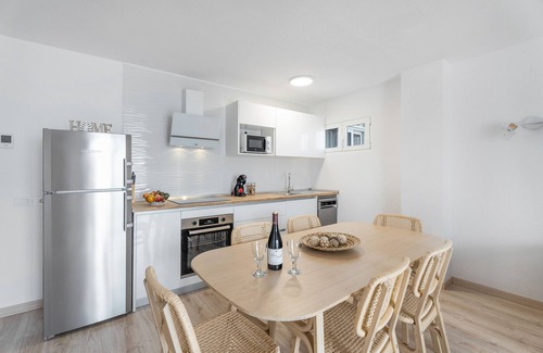 Tabaiba Apartment | Vacation 'La Bahia' with breathtaking mountain and sea views from the terrace