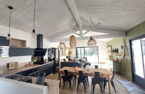 Domino House | Vacation home in Domino