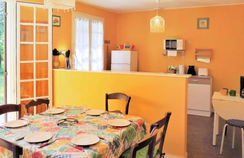 Saint-Laurent-de-Medoc House | Vacation home Cantebos (SLC110) in Saint Laurent de Médoc - 6 persons, 3 bedrooms
