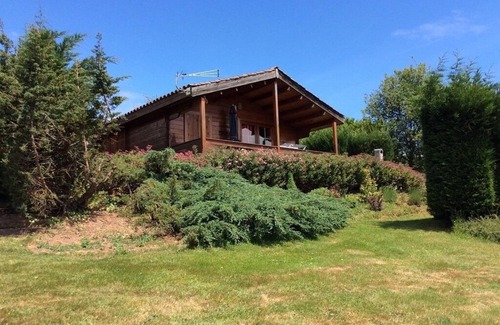 Terrasson-la-Villedieu Ski Chalet | Vacation rentals in Périgord(3 chalets) with heated salt pool