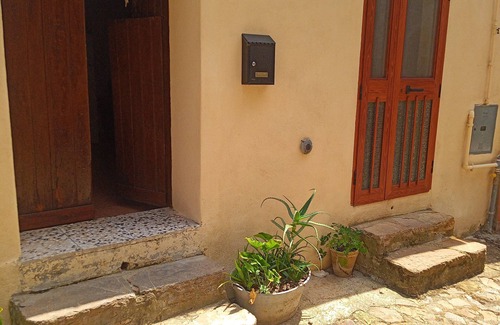 Nova Siri House | Vacation home APPLE