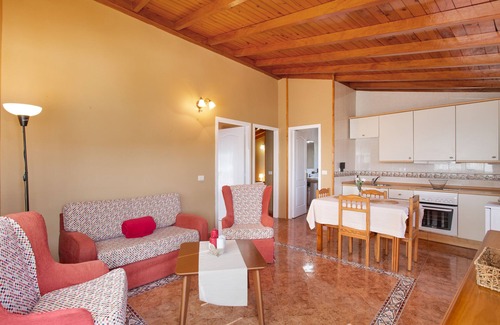 Tenteniguada House | Vacation Home 'Casa Abuela Amparo 1' with Sea View, Shared Pool and Wi-Fi