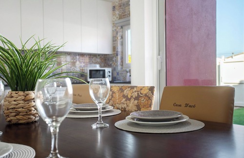 Leiria House | Vacation Home "Casa Davó" with Garden, Air Conditioning & Wi-Fi