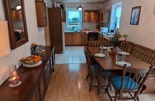 Schutz House | Vacation home Forellennest am Waldrand - 6-bed vacation home, 2x bath/WC, 3