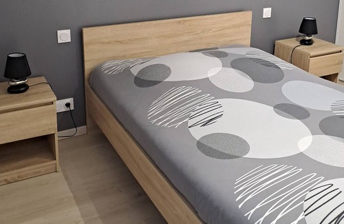 Poullaouen House | Vacation Home "Gîte Avec Spa Et Sauna Privatifs" with 2 Private Terraces, Private Whirlpool & Wi-Fi