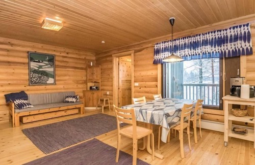 Hiukkajoki House | Vacation home Hauki by Interhome