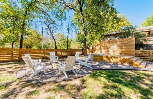 Tool House | Vacation home in Tool Kemp, Firepit, Boat Ramp Access 5Min Walk Cedar Creek Lake