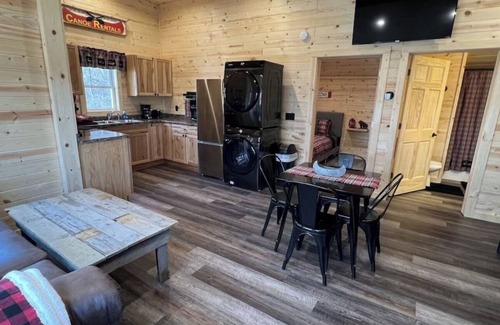 Fountain City House | Vacation home in Fountain City, steps from Mississippi River