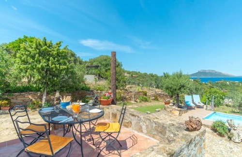 Golfo Aranci House | Vacation home Iride by Interhome
