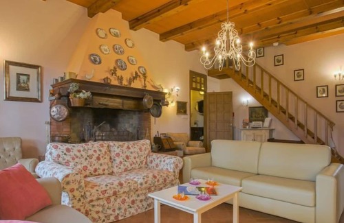 Montegrossi House | Vacation home Montelucci in Gaiole in Chianti - 14 persons, 7 bedrooms