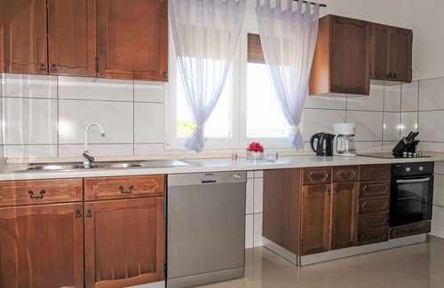 Pican House | Vacation home Laura by Interhome