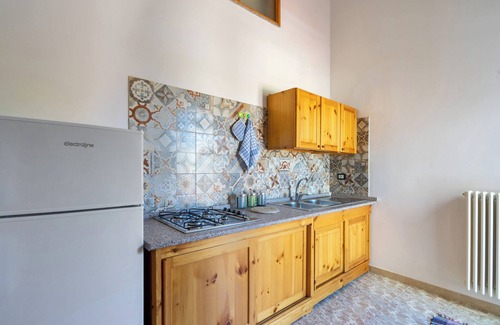 Casamassella House | Vacation Home 'Lu Mare e Lu Ientu' with Garden & A/C