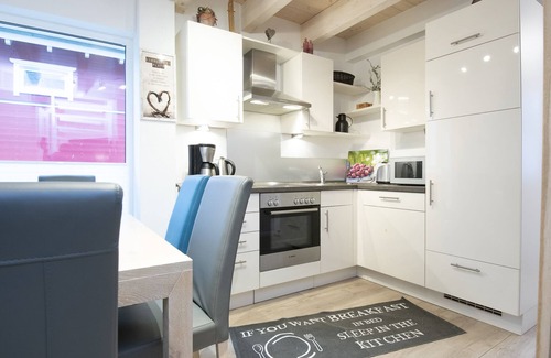Heringsdorf House | Vacation home Seehund 2 with its own sauna in Seepark Süssau