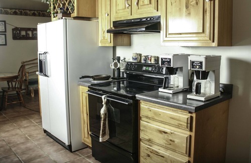 Shingleton House | Vacation home sleeps 20, Close to Lake Superior & Very private.