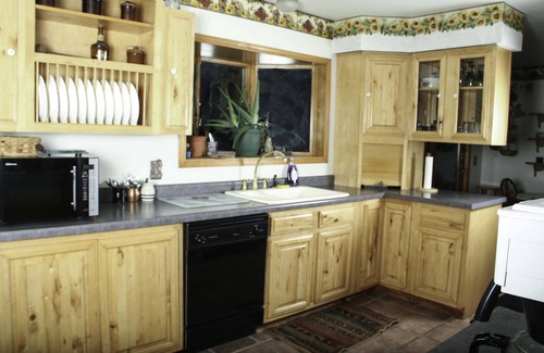 Shingleton House | Vacation home sleeps 20, Close to Lake Superior & Very private.